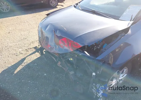 2018 Toyota Corolla L z USA, uszkodzony, nr VIN 2T1BURHE4JC975075